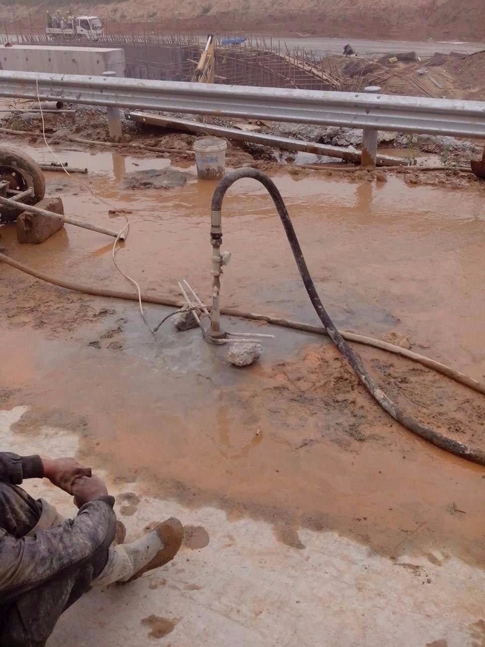 连山路基压密注浆